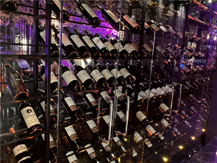 wine cabinet
